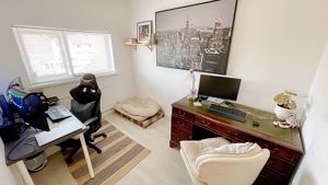 Photo 9- click for photo gallery